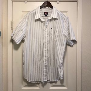 Quiksilver Mens button down